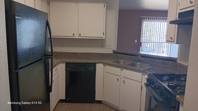 Prairie View Apartments, Cheyenne, WY 82001 - photo 2