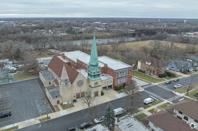 Educational opportunities abound at Council Oak Montessori School.