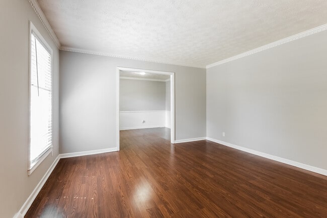 140 Oak Park Dr, Mauldin, SC 29662 - photo 3