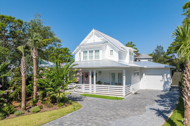 Cottage-style homes are very popular in the Seacrest area.