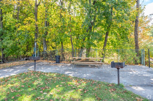 Vassar Garden Apartments, Poughkeepsie, NY 12603 - photo 5