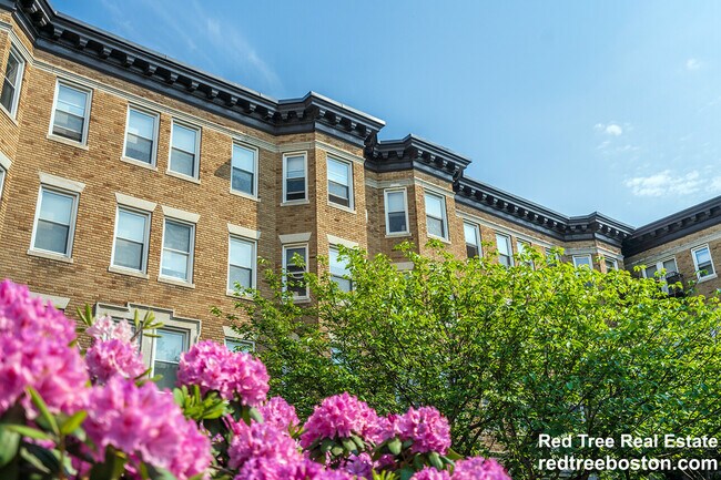 105 Queensberry St unit 9, Boston, MA 02215 - photo 4