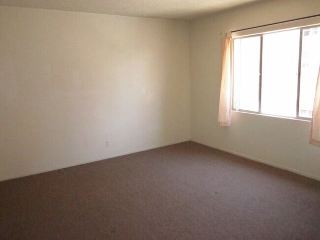 526 S St Andrews Place unit 27, Los Angeles, CA 90020 - photo 7