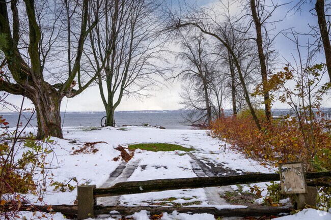 North Hero offers beautiful views of Lake Champlain.