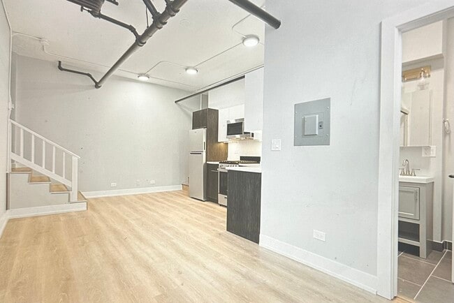 1655 W Jonquil Terrace unit 10, Chicago, IL 60626 - photo 4