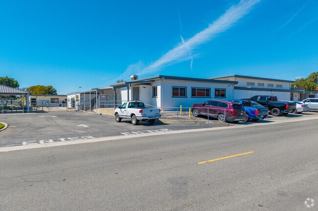 Frontier High School partners with Moorpark College, Ventura College, and Oxnard College for duel enrollment.