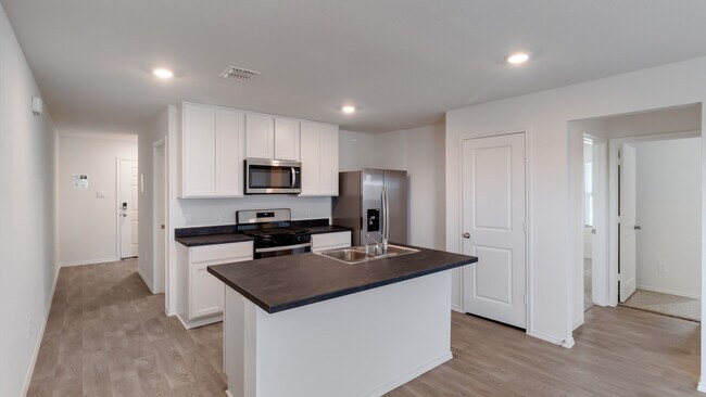 174 Ebbsfleet Dr unit 38476413, Uhland, TX 78640 - photo 3