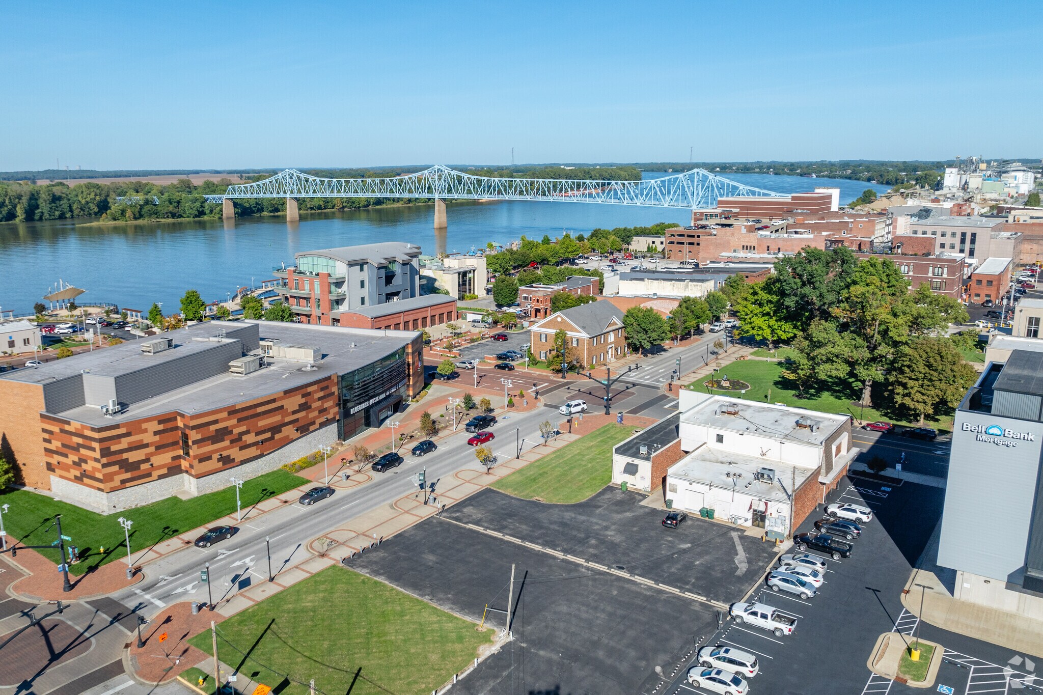 West 2nd Street is a major shopping area near downtown Owensboro.