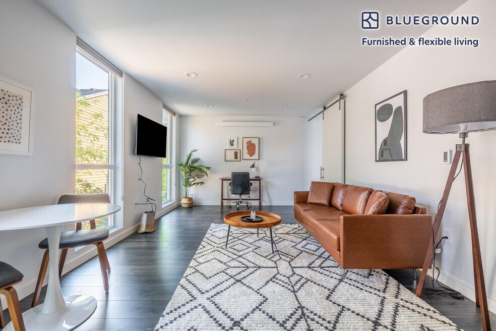 1480 N Jarrett St unit FL2-ID10, Portland, OR 97217 - photo 1