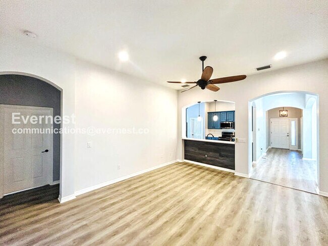 6741 Boulder Run Loop, Wesley Chapel, FL 33545 - photo 6