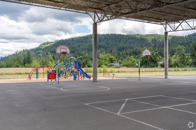 Thurston Elementary School has basketball courts for students to play on in Outer Springfield.