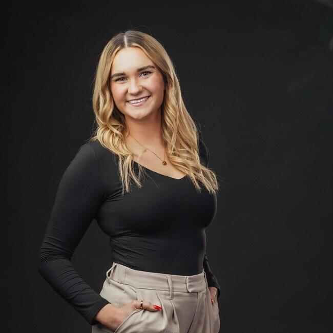 Agent Photo