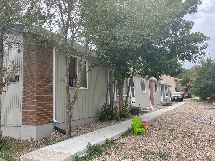 1030 Market St unit A, Colorado Springs, CO 80904 - photo 1