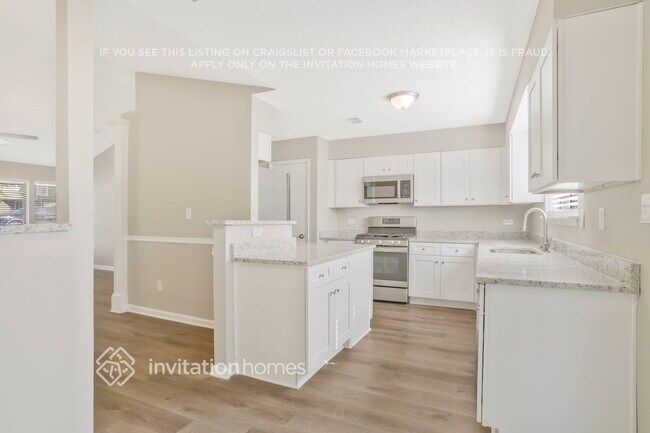 1194 Realm Ln, Lawrenceville, GA 30044 - photo 7