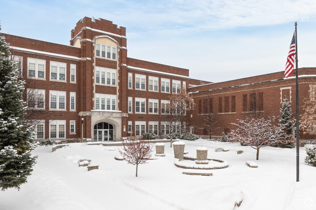 Students are challenged to excel at Graveraet Elementary.