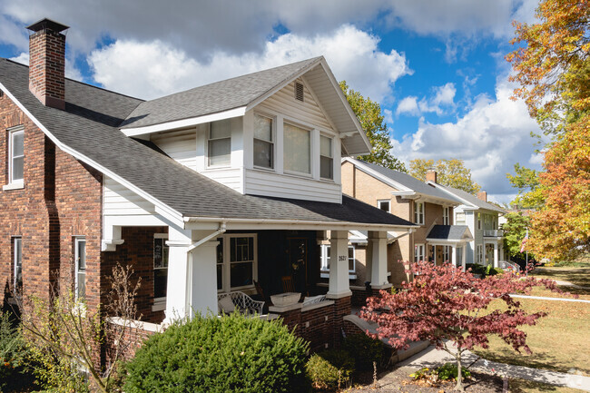 Romantic character and manicured lawns are perks of Forest Park.