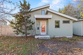 18 Rosedale St, Portland, ME 04103