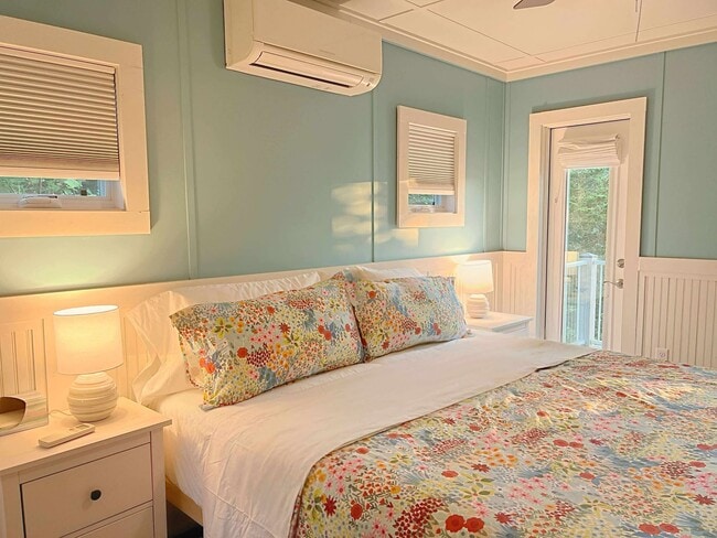 Bed 1 - King (Master)