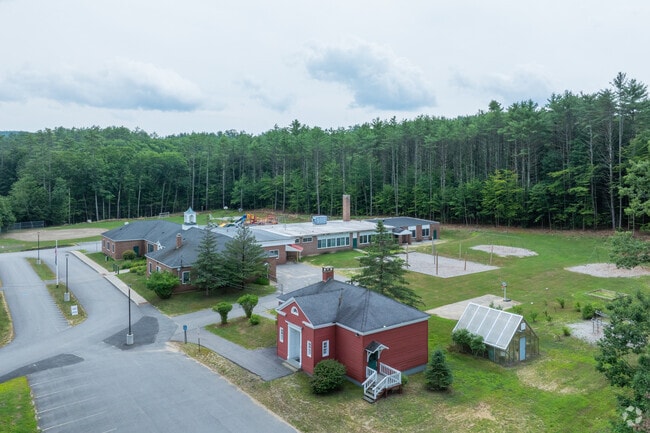 The New Hampton Community School has an overall grade of B- on Niche.