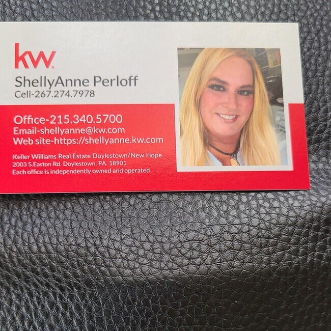 Agent Photo