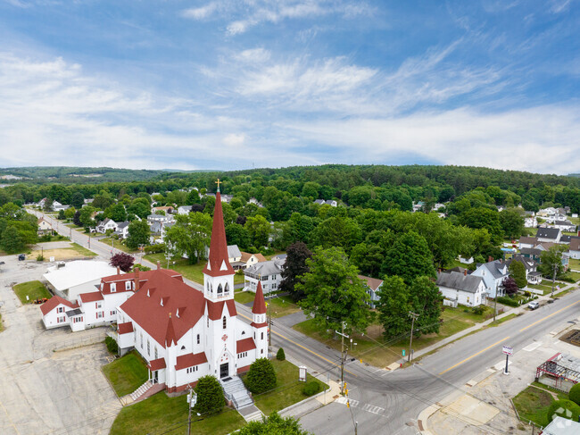 Armand Dupont School in Suncook, NH serves grades 6-8.