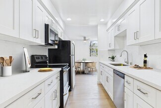4365 Mammoth Ave, Sherman Oaks, CA 91423
