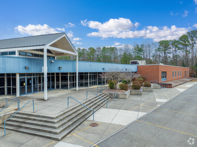 Lafayette High School is in Williamsburg, VA.
