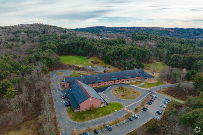 Warren Community Elementary School is a great public school for children K-5.