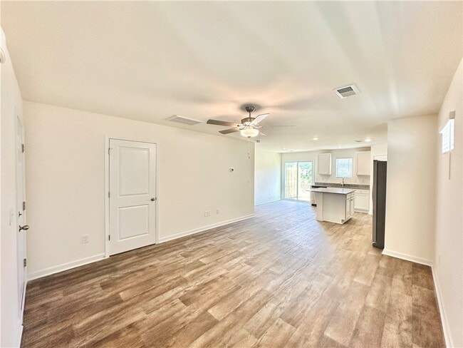 551 Seaborn Cir, Pendleton, SC 29670 - photo 3