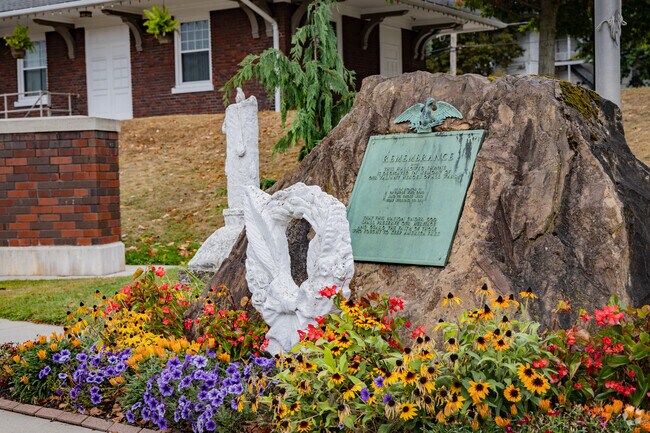 Memorials can be found in the near by town of Windbar near Ogle.