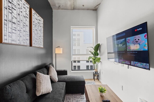 205 Foster Ave unit FL5-ID1284656P, Charlotte, NC 28203 - photo 6