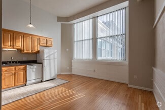 278 Main St, West Haven, CT 06516