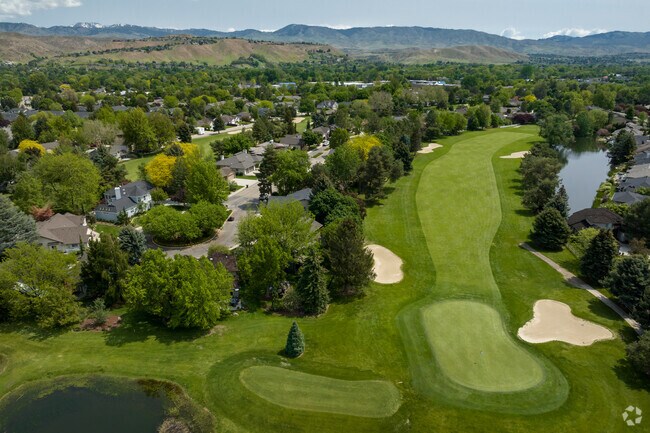 Veterans Park offers golf courses, lake front homes, and several parks with acres of green space