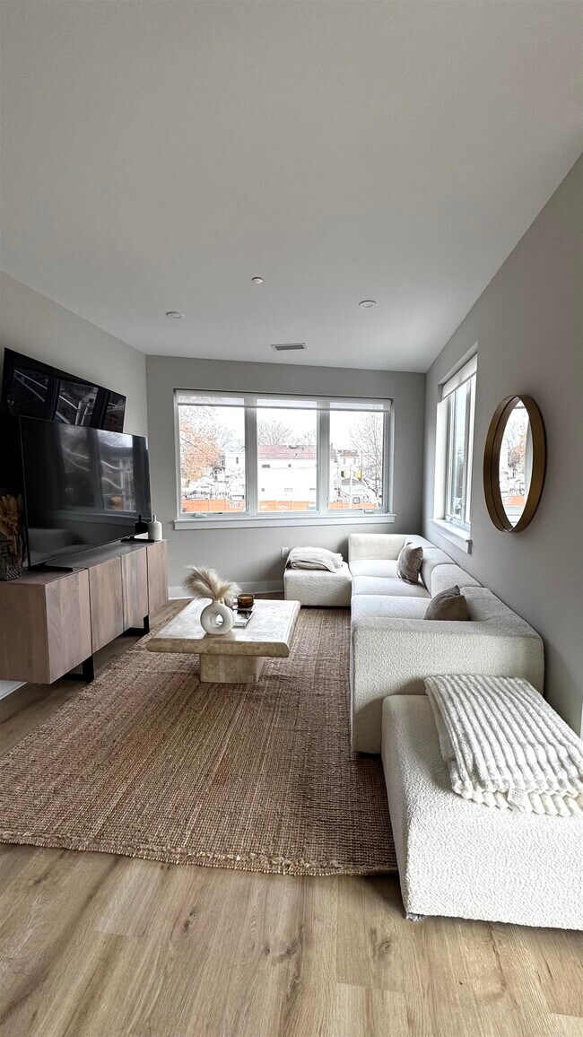 203-205 Randolph Ave unit 101, Jc, Bergen-Lafayett, NJ 07304 - photo 3