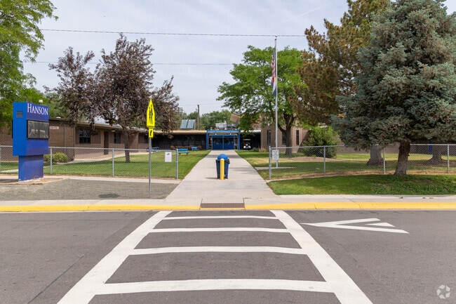 Lester R Arnold High School