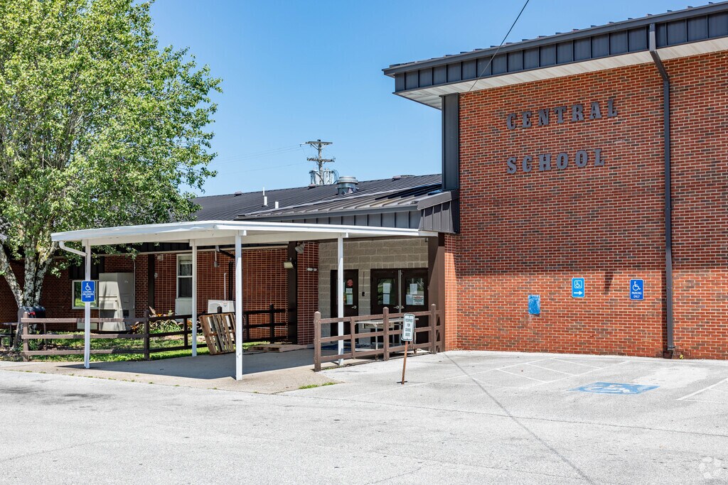 Central Elementary School is located in Macon County.