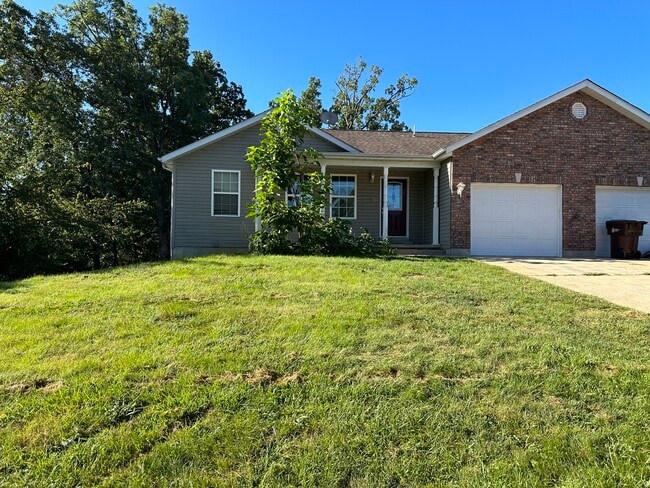 713B Tall Oaks Dr unit B, Saint Clair, MO 63077 - photo 2