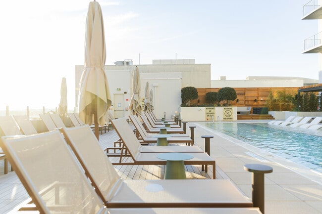 Sora at Spring Quarter, Atlanta, GA 30309 - photo 4