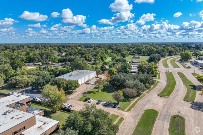 Freestate-North Highlands offers a natural, secluded retreat.