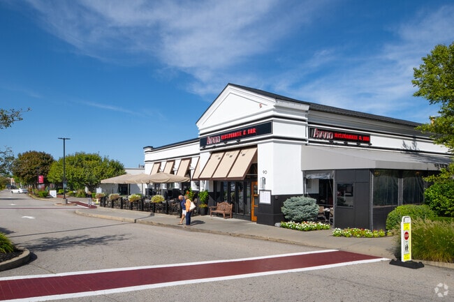 Avvio Ristorante offers upscale Italian dining near Arlington’s Garden City Center.