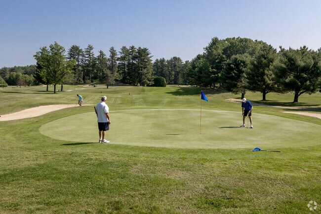 Avid golfers can tee up at Farmington Country Club.