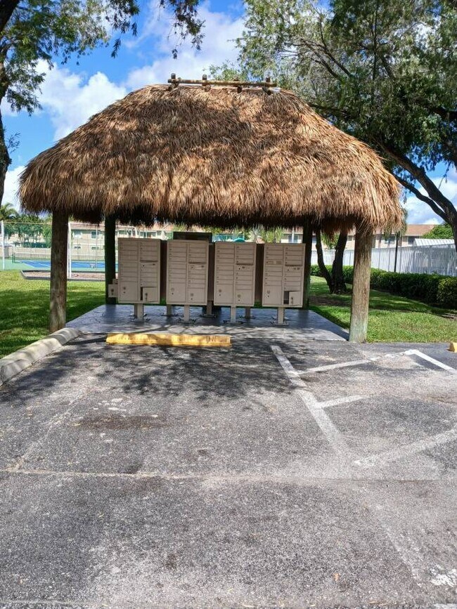 11174 NW 36th St, Sunrise, FL 33351 - photo 7