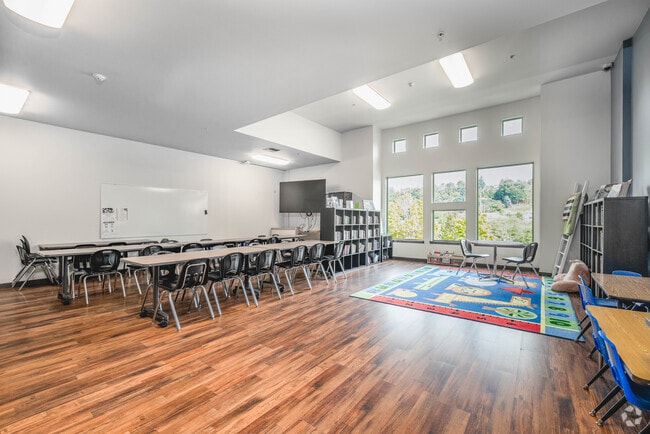 Creston Point, Seattle, WA 98178 - photo 6