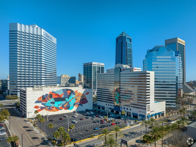 Downtown Jacksonville is minutes away from the Baymeadows neighborhood.