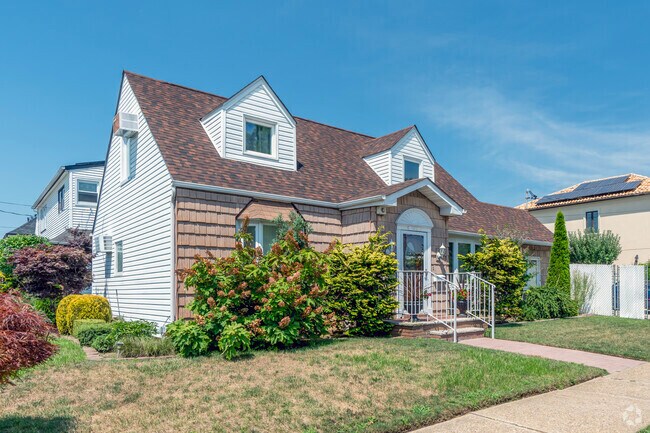 A lot of older homes are torn down to make way for new ones that maximize space in Howard Beach.