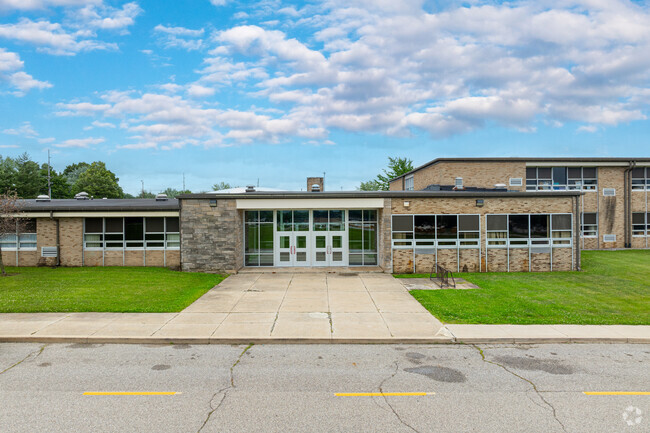 Logansport Junior High School ranks #72 of 432 most diverse public middle schools in Indiana.