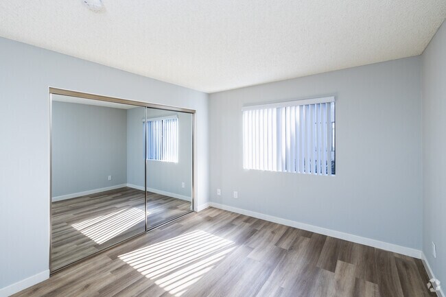 Saticoy Gardens, Van Nuys, CA 91405 - photo 7