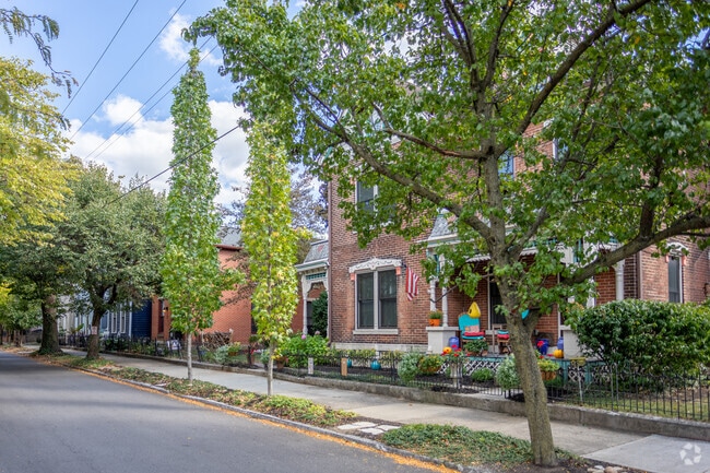 A row of homes shows off the variety of architecture in Oregon.