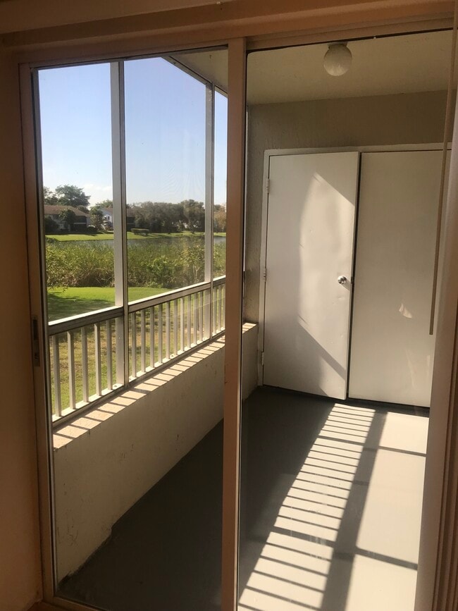2871 N Oakland Forest Dr unit 209, Oakland Park, FL 33309 - photo 7