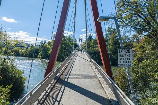 The Autzen Bridge in the Downtown neighborhood in Eugene, OR.